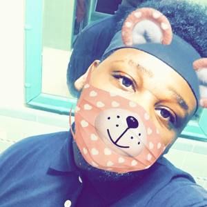 Meet your Posher, Devontae